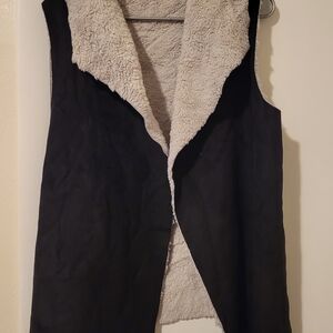 Black and Cream Shearling Vest Madison & Lola Sz Large